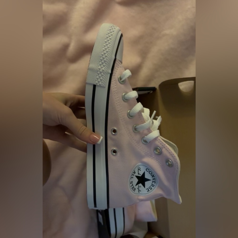 Converse PINK brand new